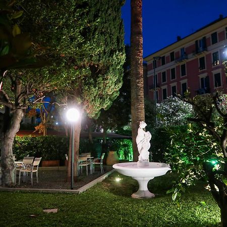 Hotel Le Palme Varazze Exterior photo